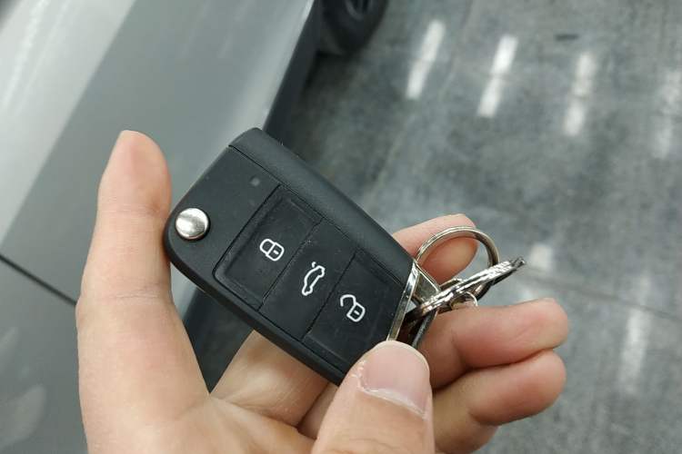 Used Volkswagen Tiguan L 2021 330TSI Automatic Two-Wheel Drive Smart Edition
