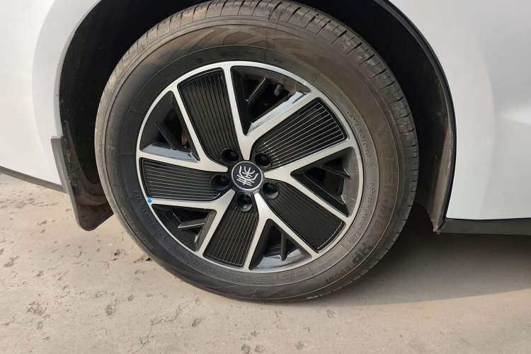 Used BYD Qin L 2024 DM-i 80KM Beyond Model