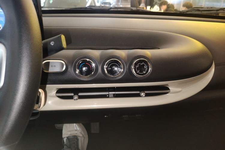 Used Wuling Bingo 2023 203km Light Edition
