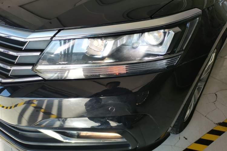 Used Volkswagen Passat 2017 330TSI DSG Luxury Edition
