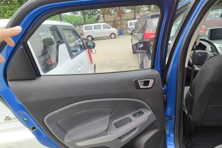 Used Ford EcoSport 2013 1.5L Automatic Fashion Model