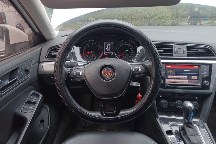 Used Volkswagen Lamando 2015 280TSI DSG Comfort Edition