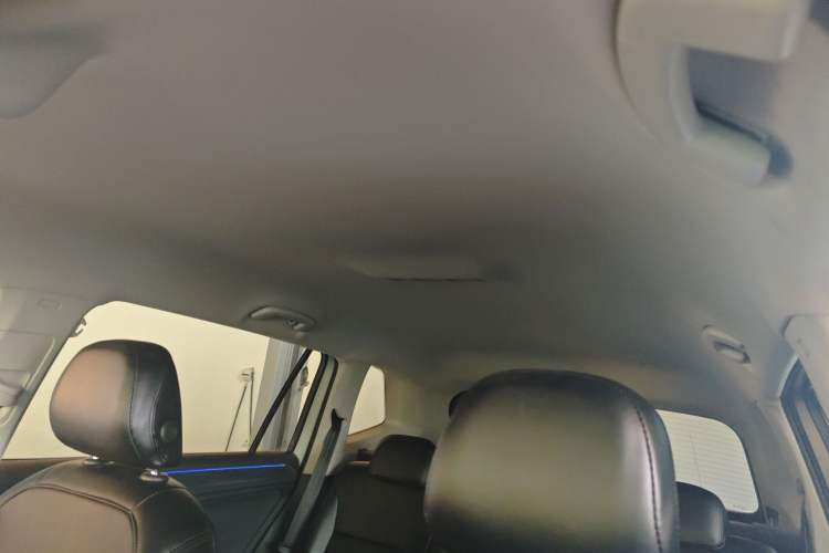 Used Volkswagen Tiguan L 2020 330TSI Automatic Two-Wheel Drive Luxury Edition China VI Standard