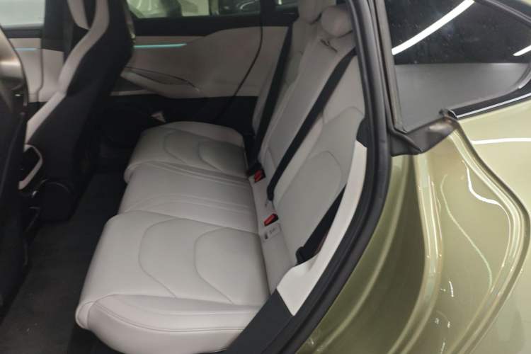 Used  SU7 2024 Four-Wheel Drive Ultra-Long Range Advanced Intelligent Driving Max Edition
