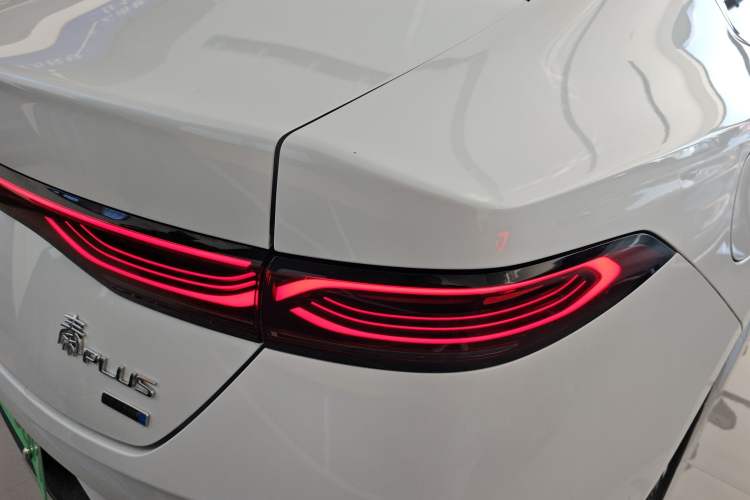 Used BYD Qin PLUS 2025 DM-i Smart Drive 120KM Superior Model