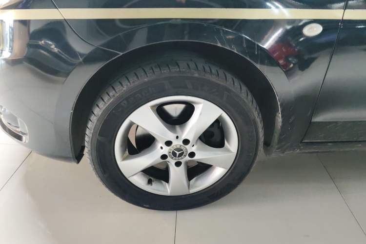 Used Mercedes-Benz Vito 2018 2.0T Elite Version 7 Seats China VI Emission Standard
