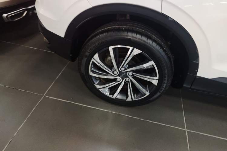 Used Geely Auto Coolray 2019 260T DCT Knight China VI Standard
