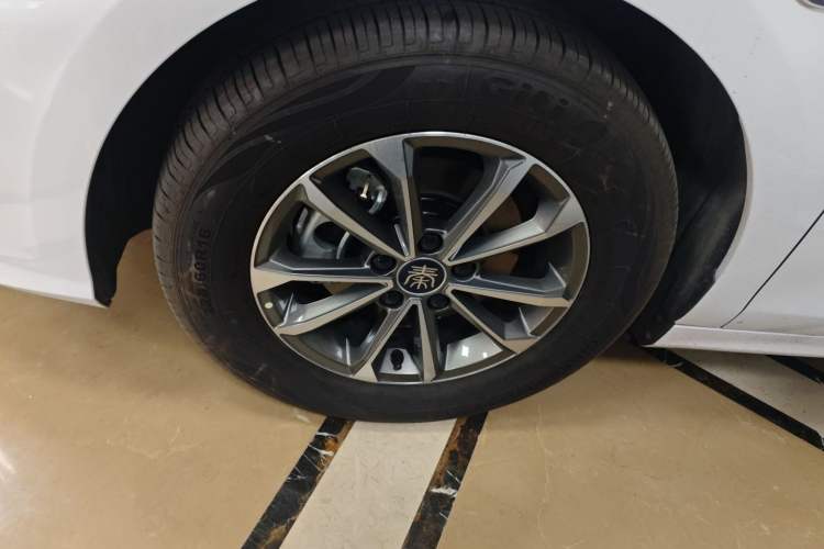 Used BYD Qin PLUS 2024 HONOR Edition DM-i 55KM Leading Model
