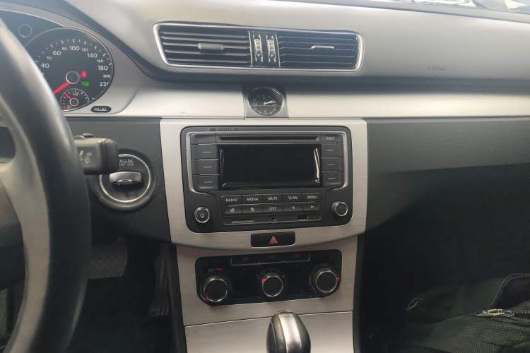 Used Volkswagen Magotan 2016 1.8TSI Smart Comfort Model
