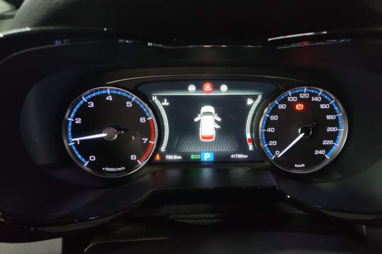 Used GAC Trumpchi GS7 2017 280T Two-Wheel Drive Luxury Model
