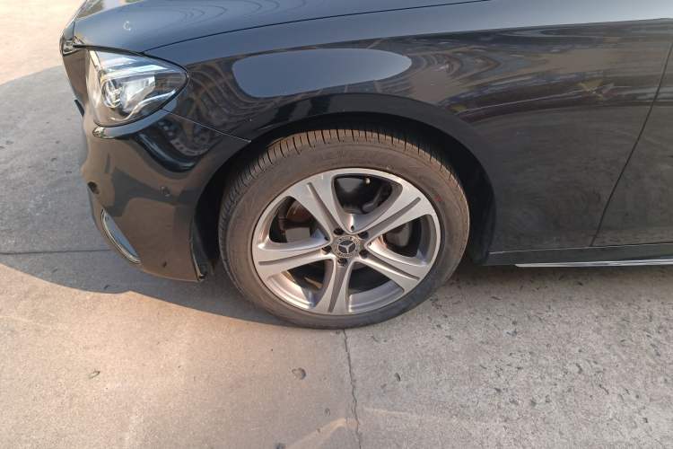 Used Mercedes-Benz E-Class 2018 Facelift E 200 L Sport Edition