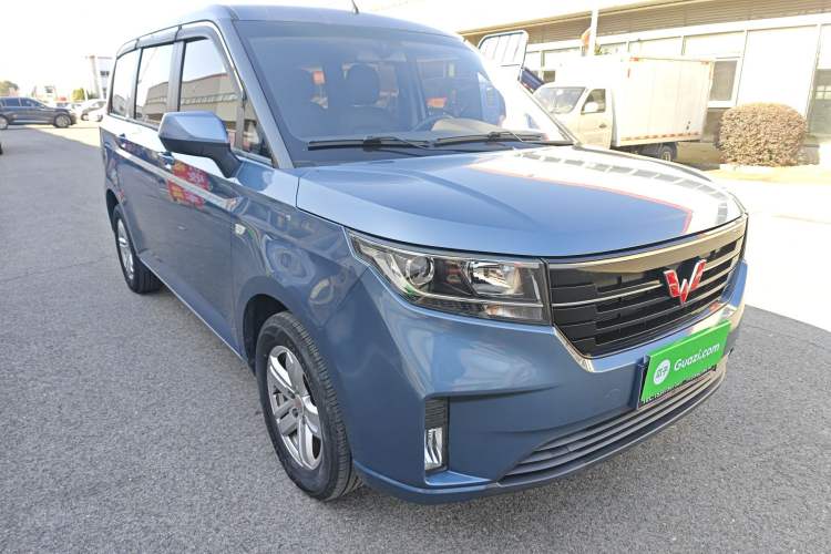 Used Wuling Hongguang PLUS 2019 1.5T Manual Luxury 7-Seater