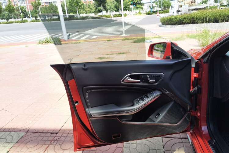 Used Mercedes-Benz CLA 2016 Facelifted CLA 200 Stylish Edition
