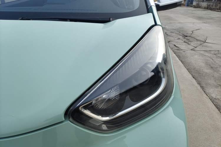 Used Chery Little Ant 2022 Sweet Pink Edition Full Sugar Version Lithium Iron Phosphate 29.2 kWh 30 kW 301 km