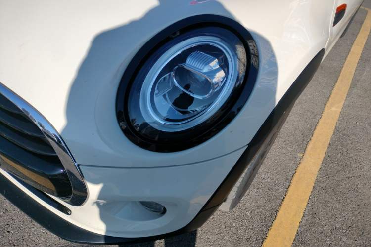 Used  MINI 2016 1.5T COOPER Five-Door Edition
