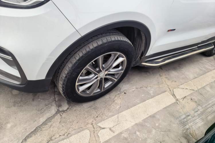Used Geely Auto Emgrand X7 Sport 2020 1.8TD DCT Two-Wheel Drive Smart Connect 4G-Enabled Version
