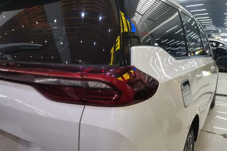 Used GAC Trumpchi M6 2019 270T DCT Luxury Edition (7-seater) China VI