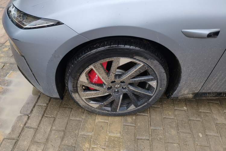 Used  eπ007 2024 Pure Electric 540 All-Wheel Drive Max Edition