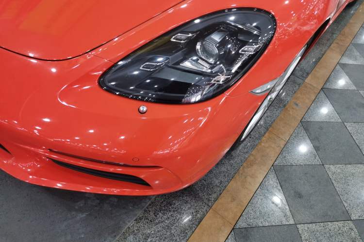 Used Porsche 718 2018 Boxster 2.0T
