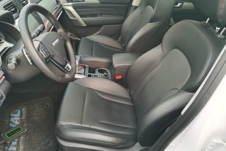 Used Haval H2 2018 Blue-Label 1.5T Dual-Clutch Two-Wheel-Drive Luxury Model