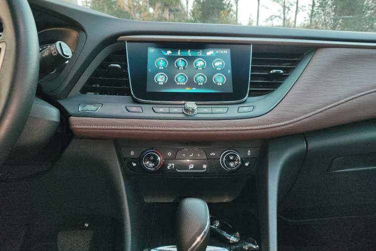 Used Buick GL6 2019 18T 5-Seater Connected Luxury Version China VI Standard
