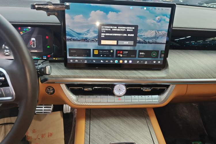 Used Tank 500 New Energy 2023 Hi4-T
