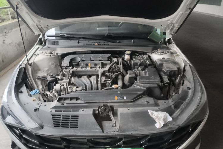 Used Hyundai Elantra 2021 1.5L CVT LUX Prestige Edition
