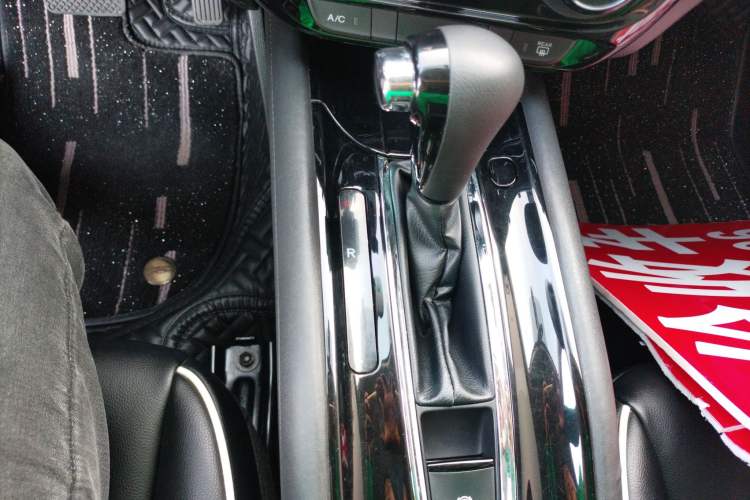 Used Honda Vezel 2017 1.5L CVT 2WD Comfort Model
