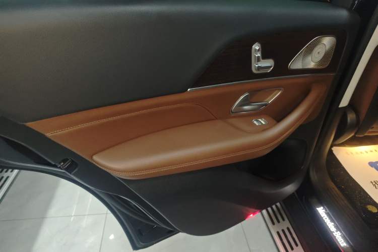 Used Mercedes-Benz GLE 2024 Refreshed GLE 350 4MATIC Stylish Edition
