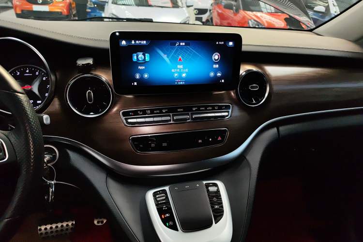 Used Mercedes-Benz V-Class 2020 V 260 L Long-wheelbase Luxury Edition