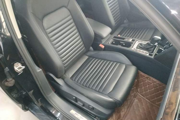 Used Volkswagen Magotan 2018 Facelift 330TSI DSG Luxury Model
