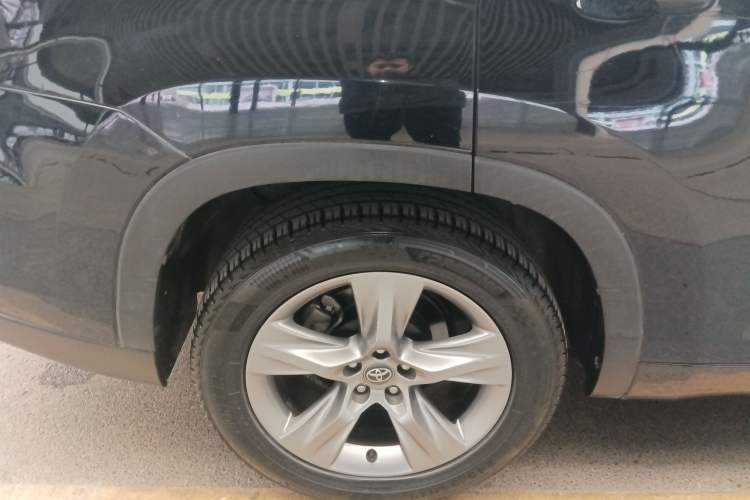 Used Toyota Highlander 2015 2.0T Two-Wheel Drive Luxury Edition 7 Seats