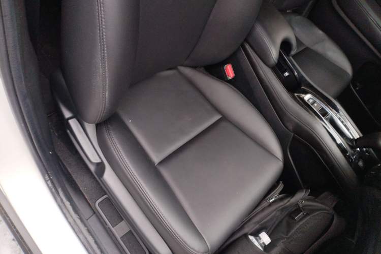 Used Honda Vezel 2020 1.5L CVT Elite Edition
