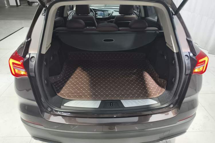 Used Buick Envision 2020 20T Two-Wheel Drive Luxury Model
