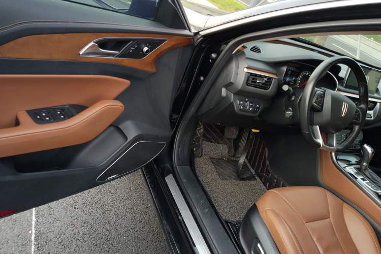 Used Hongqi H5 2019 30TD Smart Connect Enjoy Edition
