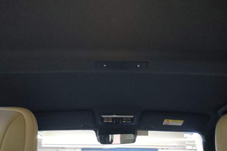 Used  V23 2025 501 Four-Wheel Drive Intelligent Driving Version
