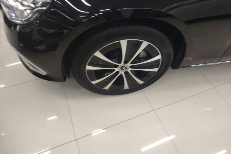 Used Mercedes-Benz E-Class New Energy 2022 Restyled E 350 e L Plug-in Hybrid Sedan