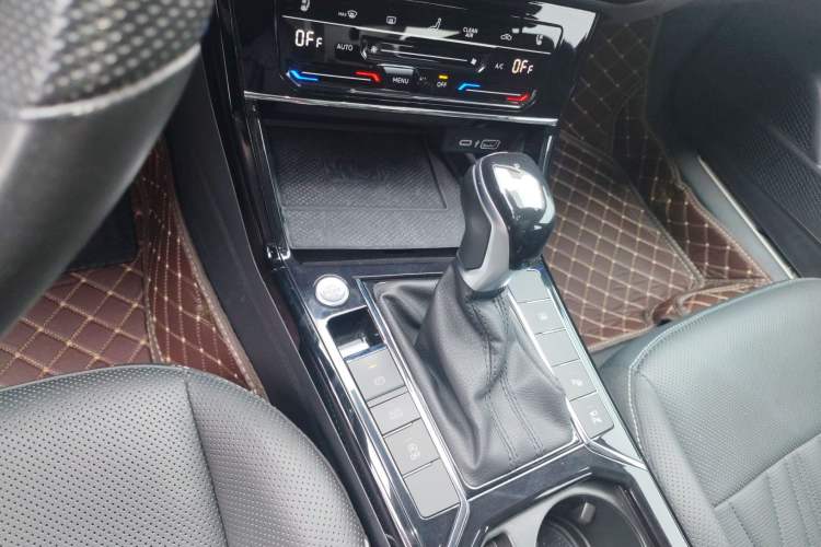 Used Volkswagen Passat 2022 330TSI Starry Luxury Edition
