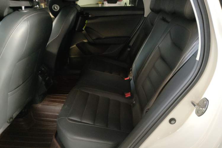 Used Volkswagen Tharu 2020 280TSI Two-Wheel Drive Comfort Edition China VI Standard
