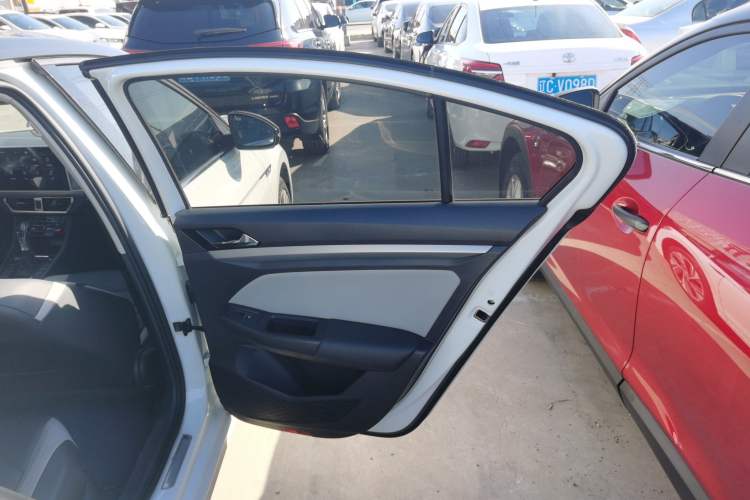 Used Volkswagen Bora 2023 300TSI DSG Prestige Edition
