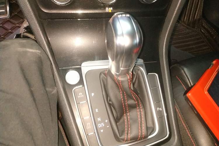 Used Volkswagen Golf GTI 2016 2.0 TSI GTI
