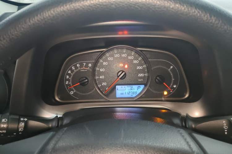 Used Toyota RAV4 2016 2.0L CVT Two-Wheel Drive Fashion Edition China V Standard
