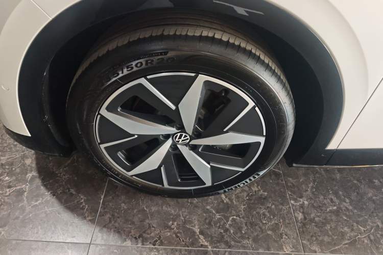 Used Volkswagen ID.4 CROZZ 2024 Facelifted PRO