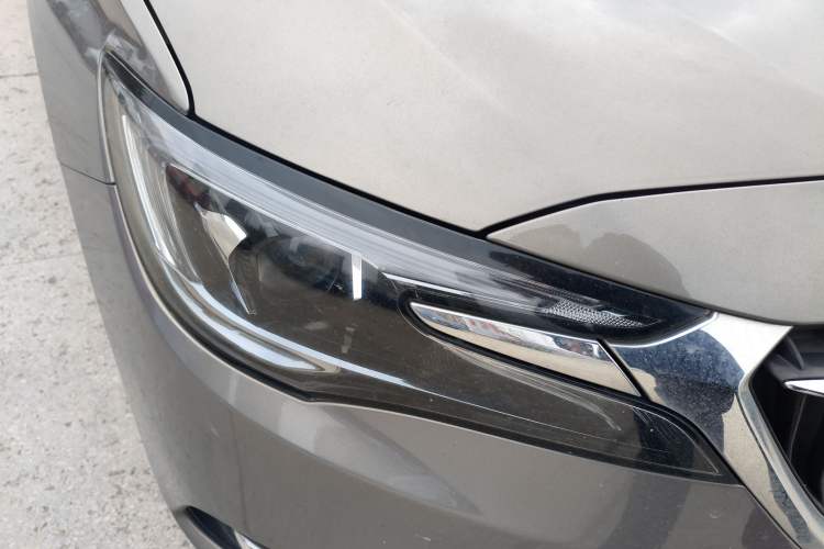 Used Buick GL6 2018 18T 6-Seater Prestige Model
