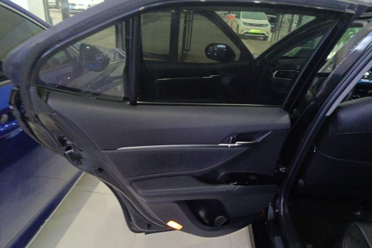 Used Toyota Camry 2021 Dual-Motor 2.5HG Luxury Edition
