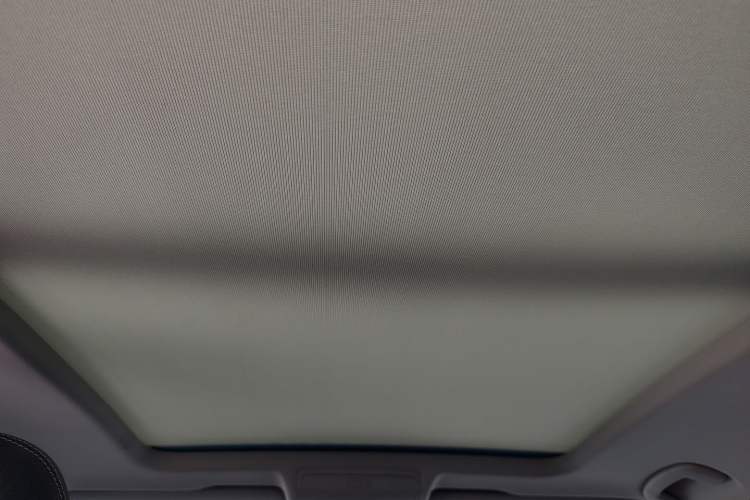 Used Volkswagen Tiguan L 2022 330TSI Automatic Two-Wheel Drive R-Line Enhanced Edition
