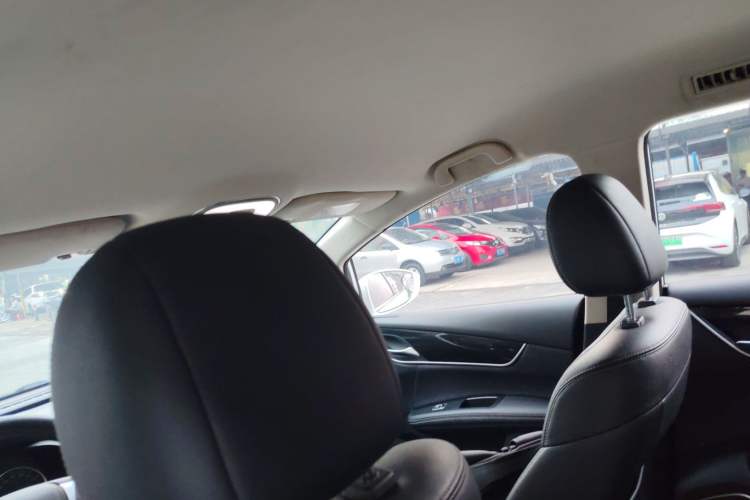 Used BYD Song MAX 2017 1.5T Manual Smart Connect Luxury 7-Seater