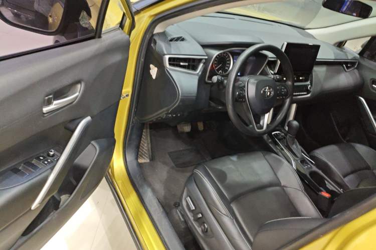 Used Toyota FRONTLANDER 2022 2.0L CVT Luxury PLUS Edition
