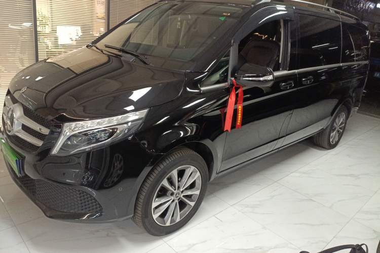 Used Mercedes-Benz V-Class 2021 V 260 Avantgarde Edition