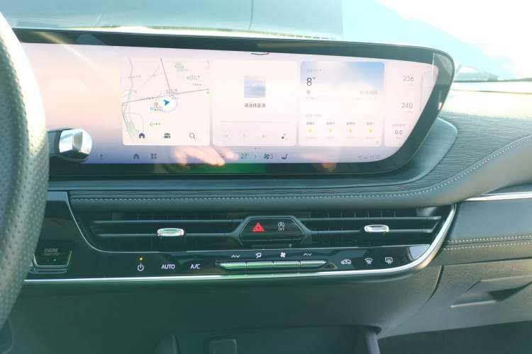 Used Buick LaCrosse 2025 28T Platinum Edition